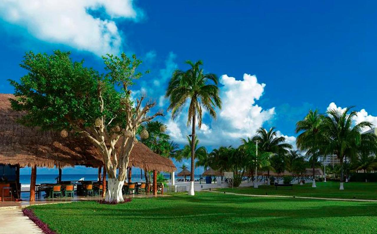 Cancun Beachfront Condo المظهر الخارجي الصورة