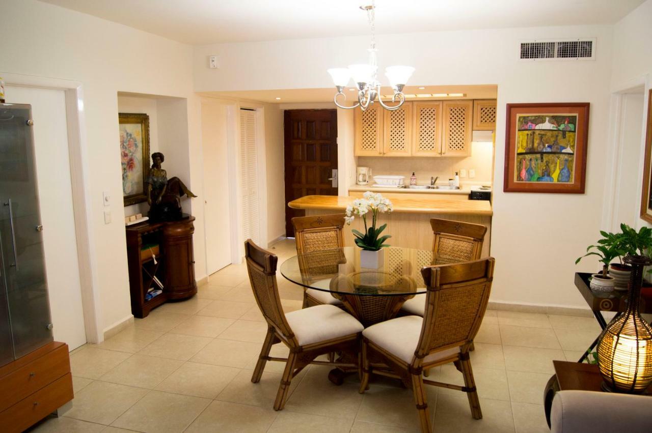 Cancun Beachfront Condo المظهر الخارجي الصورة